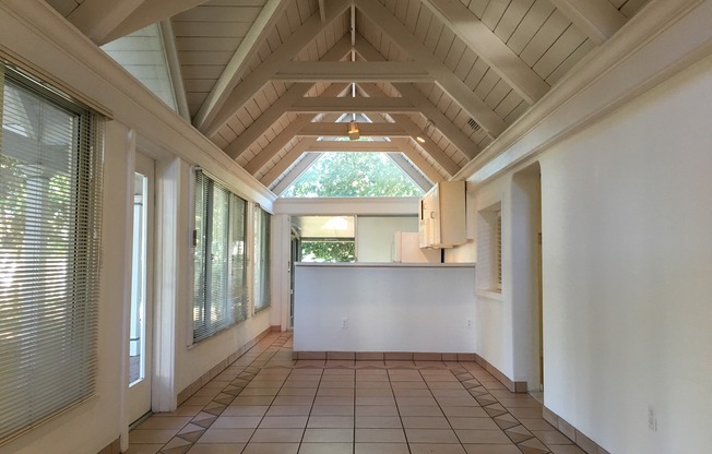 2/2 Home in College Park with lots of character