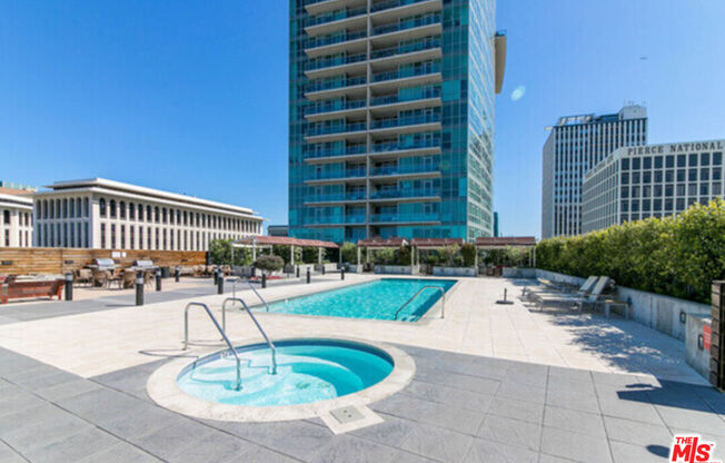 2 beds, 2 baths, 1,360 sqft, $4,100, Unit 1508