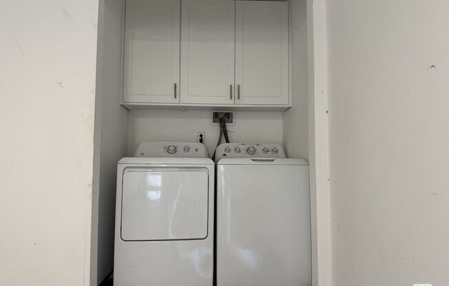 238 N PARK VW ST
