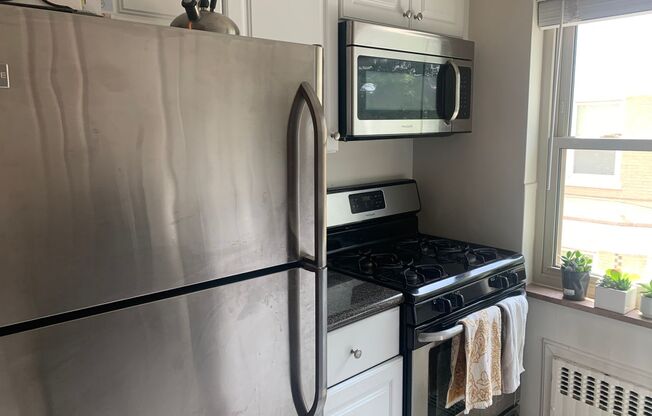 1 bed, 1 bath, 675 sqft, $1,195, Unit 08