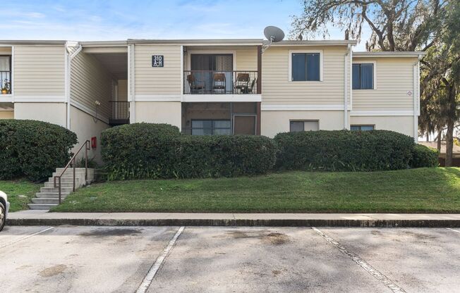 In the Heart of Altamonte Springs 2-Bedroom 2 bathroom condo