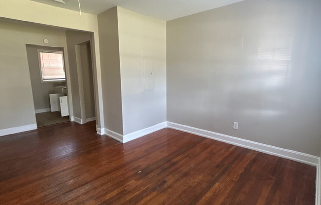 Freshly Renovated 2-Bedroom apartment! - HALF OF YOUR FIRST MONTH FREE!