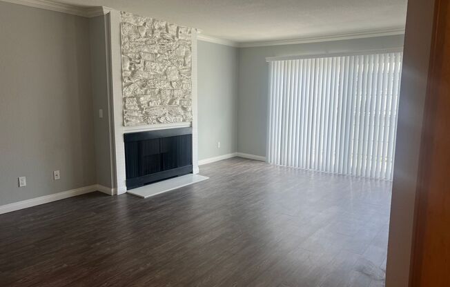 2 beds, 2 baths, 1,200 sqft, $2,595, Unit 114