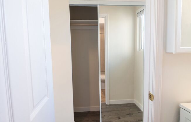 Studio, 1 bath, 126 sqft, $1,237.5, Unit 124