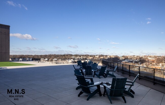 1 bed, 1 bath, $3,500, Unit 1019