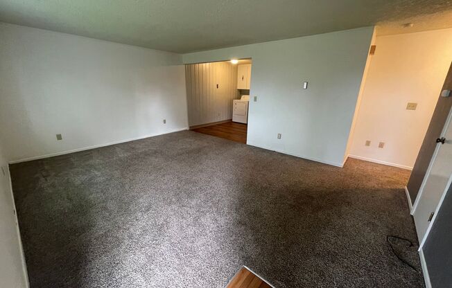 2 beds, 1 bath, 825 sqft, $1,295, Unit 524