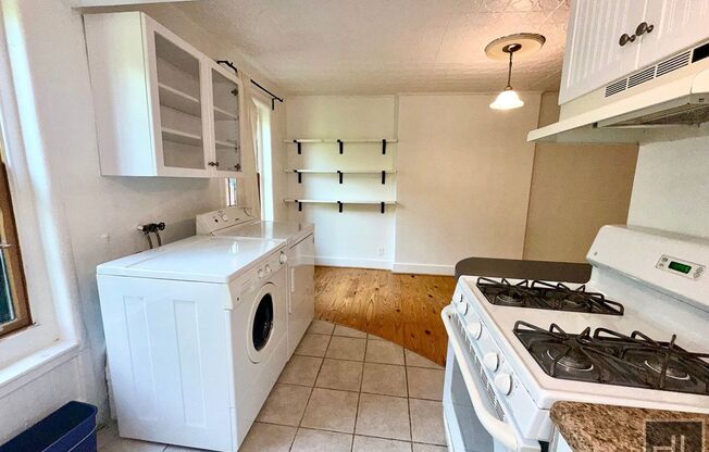 1 bed, 1 bath, $2,299, Unit 3