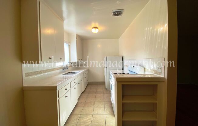 1 bed, 1 bath, 650 sqft, $2,195, Unit 11