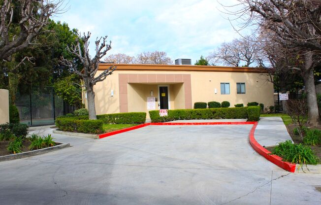 Nordhoff Townhomes