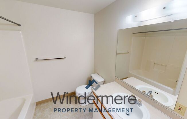2 beds, 1 bath, 828 sqft, $1,095, Unit 16
