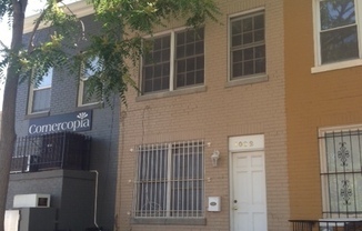 1002 3 ST SE