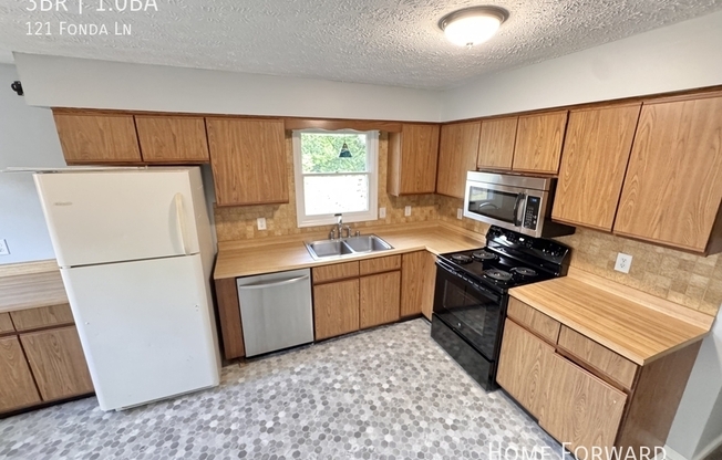 121 FONDA LN