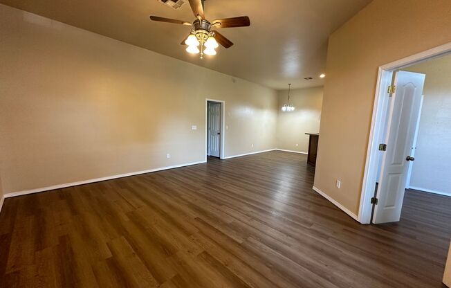 3 Bedroom 2 Bath Home in EDMOND - YOU WILL NOT WANT TO MISS OUT!