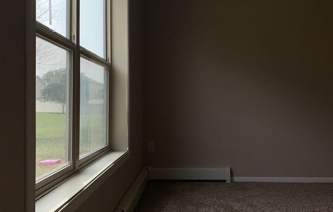 2 beds, 2 baths, 1,011 sqft, $1,255, Unit 2450-108