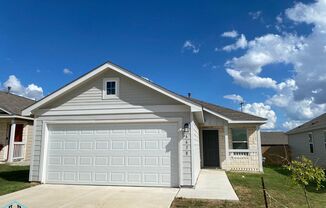 BEAUTIFUL 3 bed/2 Bath newer Lennar home conveniently located near IH-10/1604 and 15 min. to Randolph AFB!