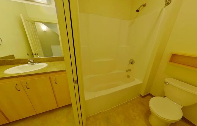 4 beds, 2.5 baths, 1,515 sqft, $3,600, Unit 30