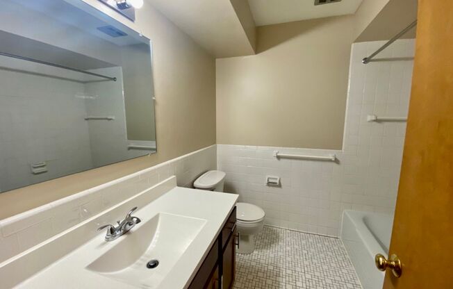 Cozy 2 Bedroom, 1 Bath Apartment with Balcony - Welcome Home!