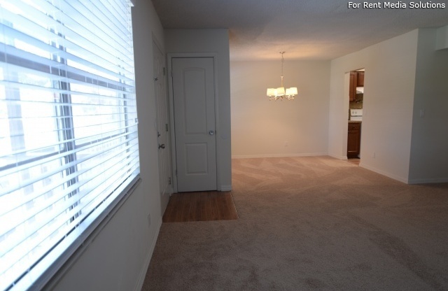 2 beds, 2 baths, 1,200 sqft, $1,350, Unit 90