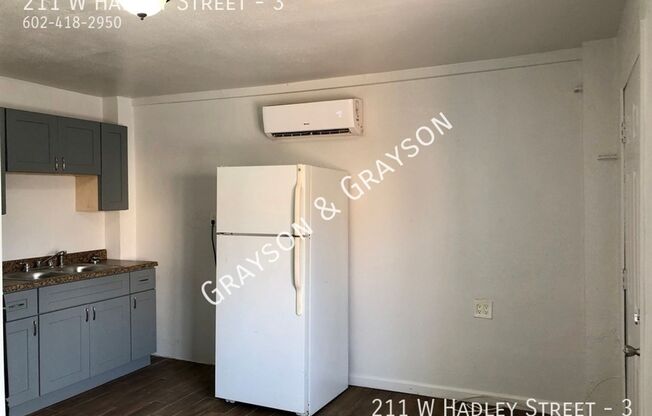 211 West Hadley Street