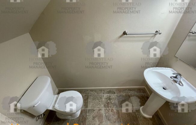 Perfect commuter location!