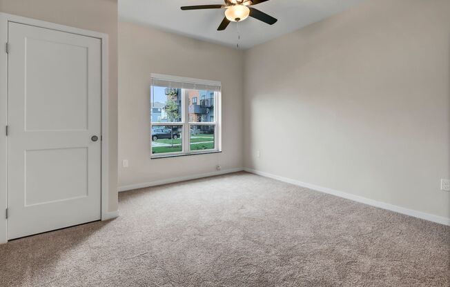 1 bed, 1 bath, 952 sqft, $1,800, Unit 139