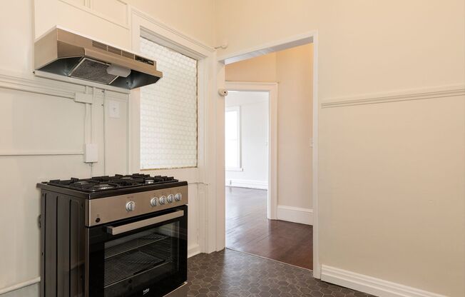 1 bed, 1 bath, 676 sqft, $1,895, Unit 208