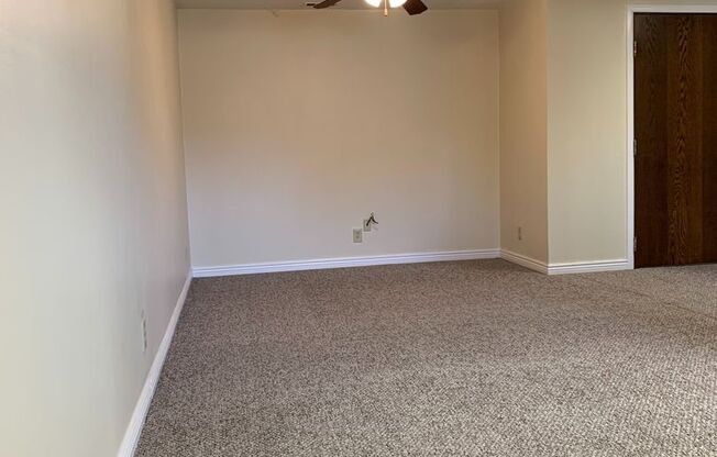 2 beds, 1 bath, $1,495