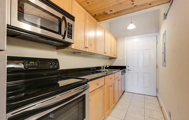 1 bed, 1 bath, 543 sqft, $1,375, Unit 208
