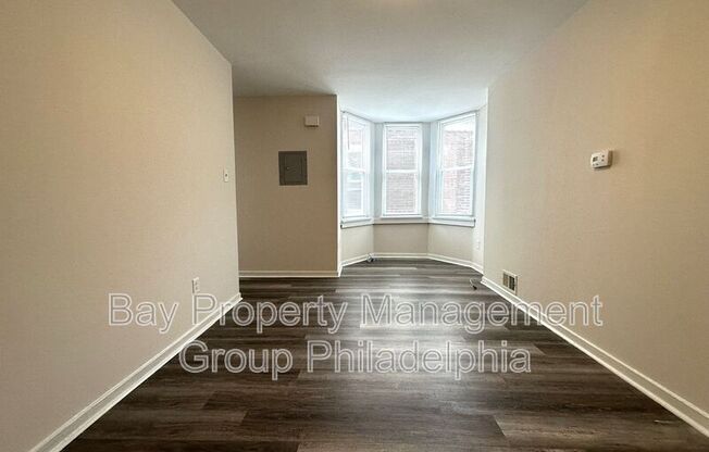 3037 FRANKFORD AVE