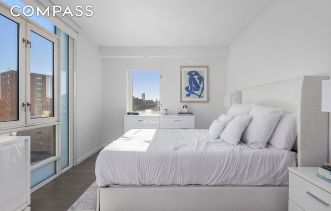 1 bed, 1 bath, 729 sqft, $5,350, Unit 10G