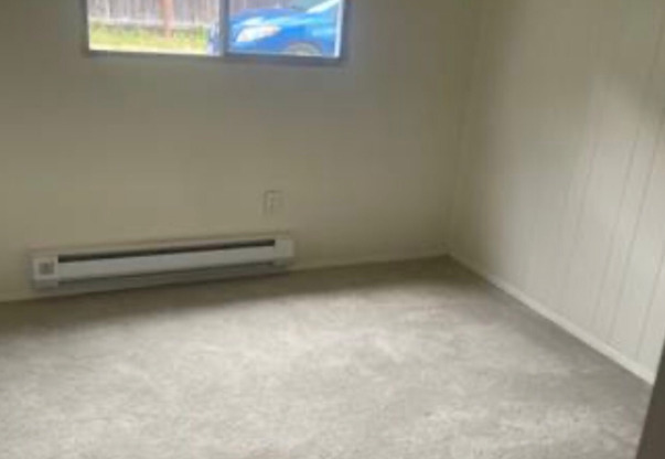 127 14 AVE