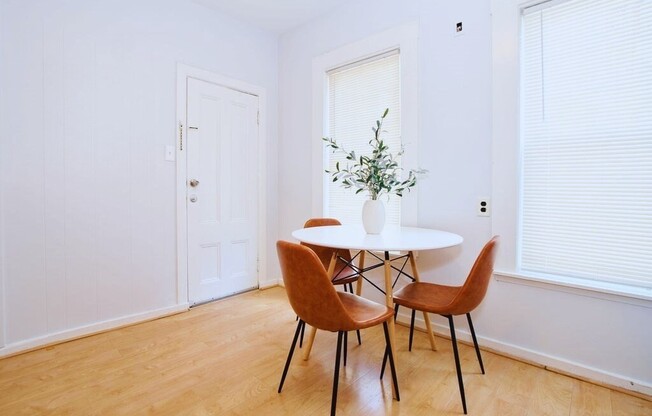 43 MT VERNON ST