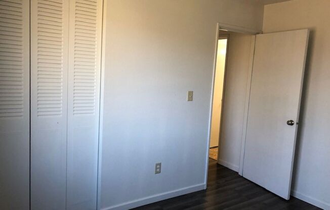 2 beds, 1 bath, $775, Unit 406 17th Street NW #16