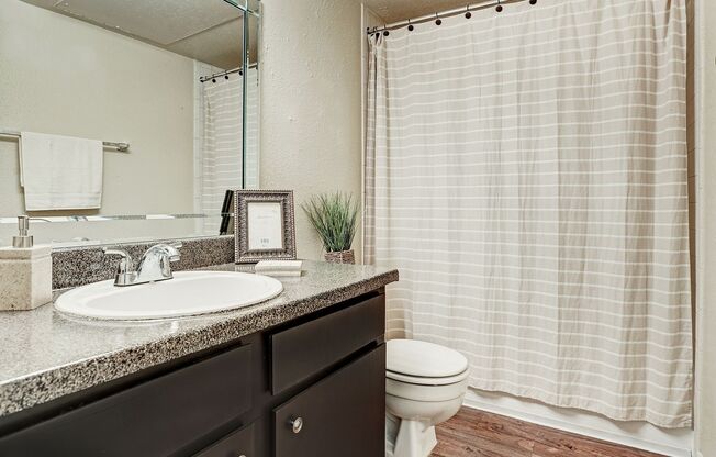 1 bed, 1.5 baths, 901 sqft, $1,200, Unit 1506
