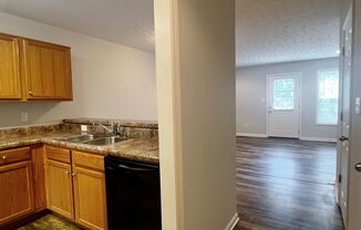 2 beds, 1.5 baths, 1,000 sqft, $985, Unit 407E