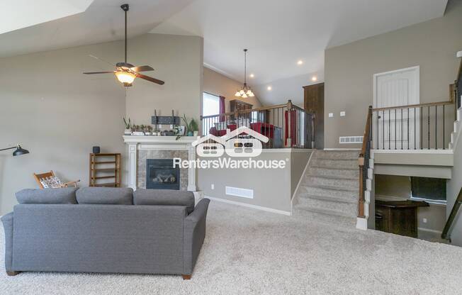1607 NW 93 TER
