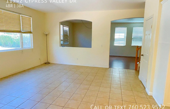 11942 CYPRESS VLY