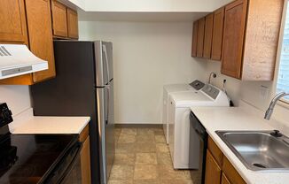 Stylish & Convenient 1-Bedroom Condo in Prime Location!!