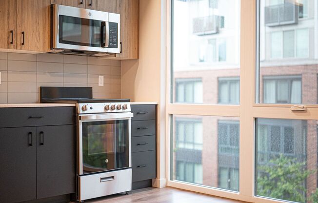 Studio, 1 bath, 350 sqft, $1,500, Unit 314