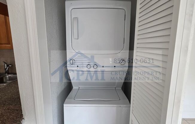 2 beds, 1 bath, 827 sqft, $1,825, Unit 666