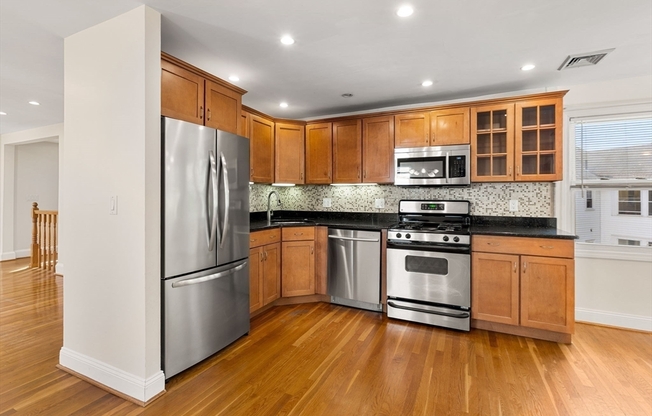 32 MILLER RD