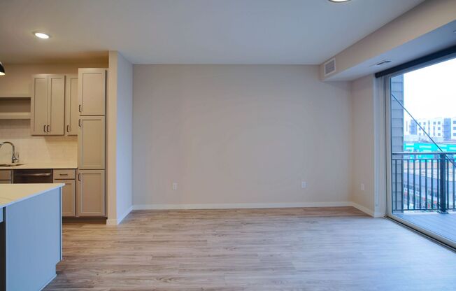 1 bed, 1 bath, 898 sqft, $1,745, Unit 221