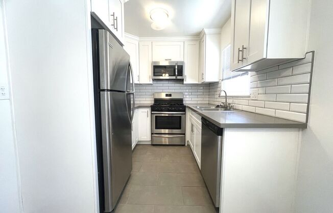 1 bed, 1 bath, 675 sqft, $2,395, Unit 12