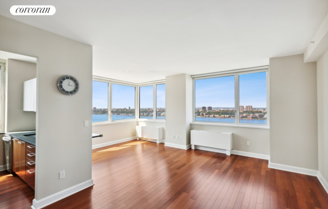 100 RIVERSIDE BLVD
