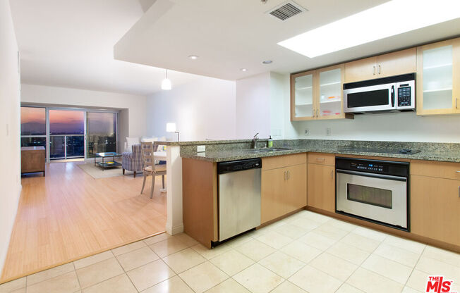1 bed, 1.5 baths, 996 sqft, $4,495, Unit 1609