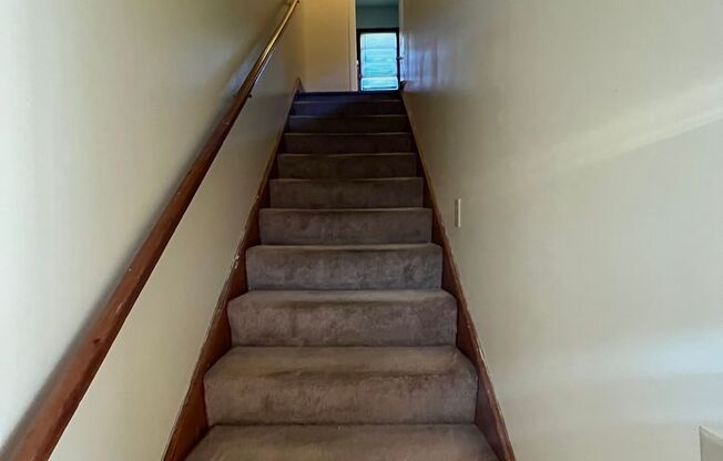 2 beds, 1 bath, 903 sqft, $1,240, Unit G-2