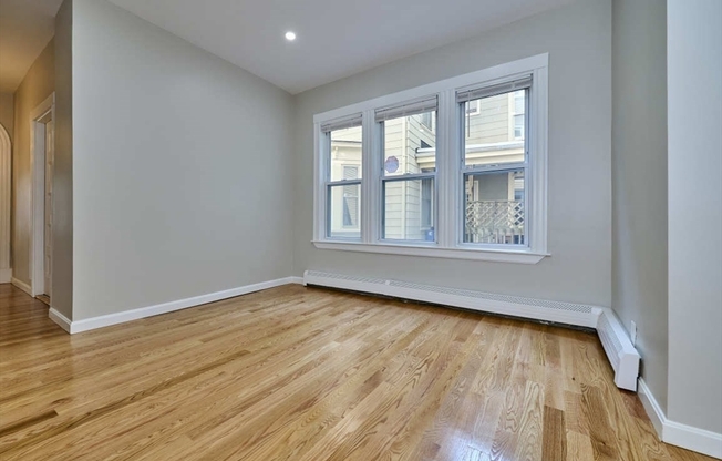 27 ELLERY ST