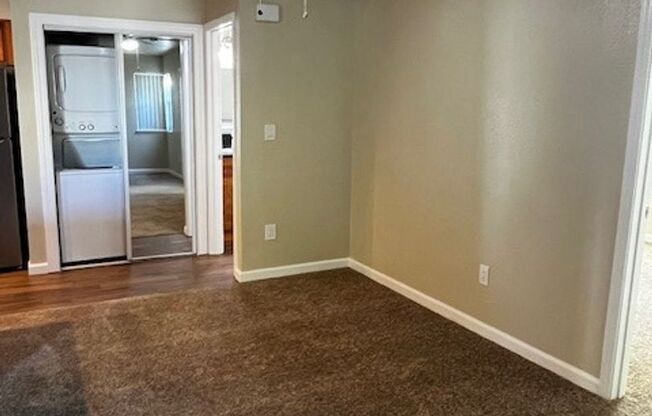 2 beds, 2 baths, 900 sqft, $2,005, Unit 123