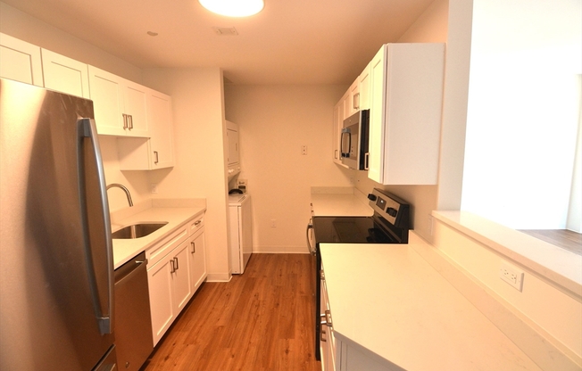 1 bed, 1 bath, 722 sqft, $3,700, Unit 713