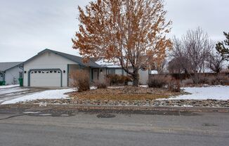 3 beds, 2 baths, $2,495